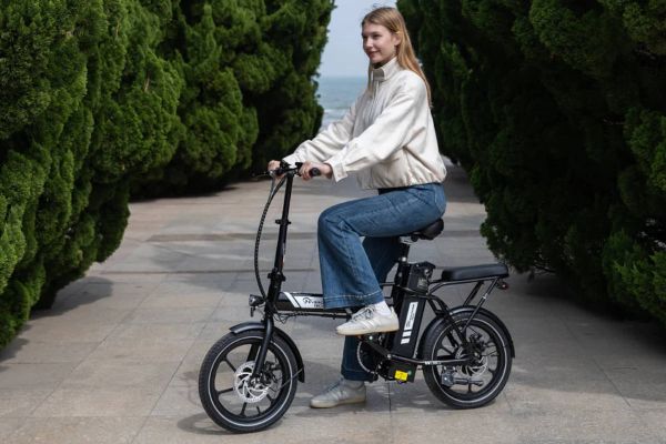 Lo mejor y lo peor de usar una bicicleta eléctrica cada día para moverse por ciudad