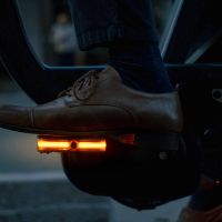 LOOK Geo CityVISION: el pedal urbano con luz 360° que quiere hacer más visible al ciclista