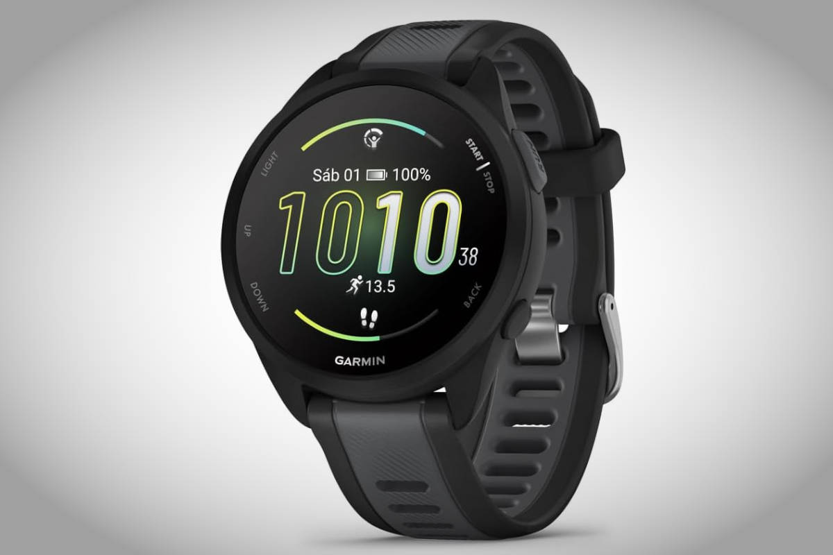 Garmin Forerunner 165. Imagen: Garmin