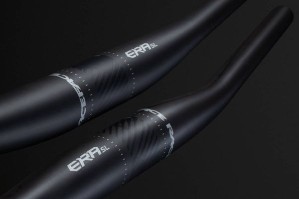 Race Face Era SL: el nuevo manillar reversible de carbono que apunta al MTB más versátil