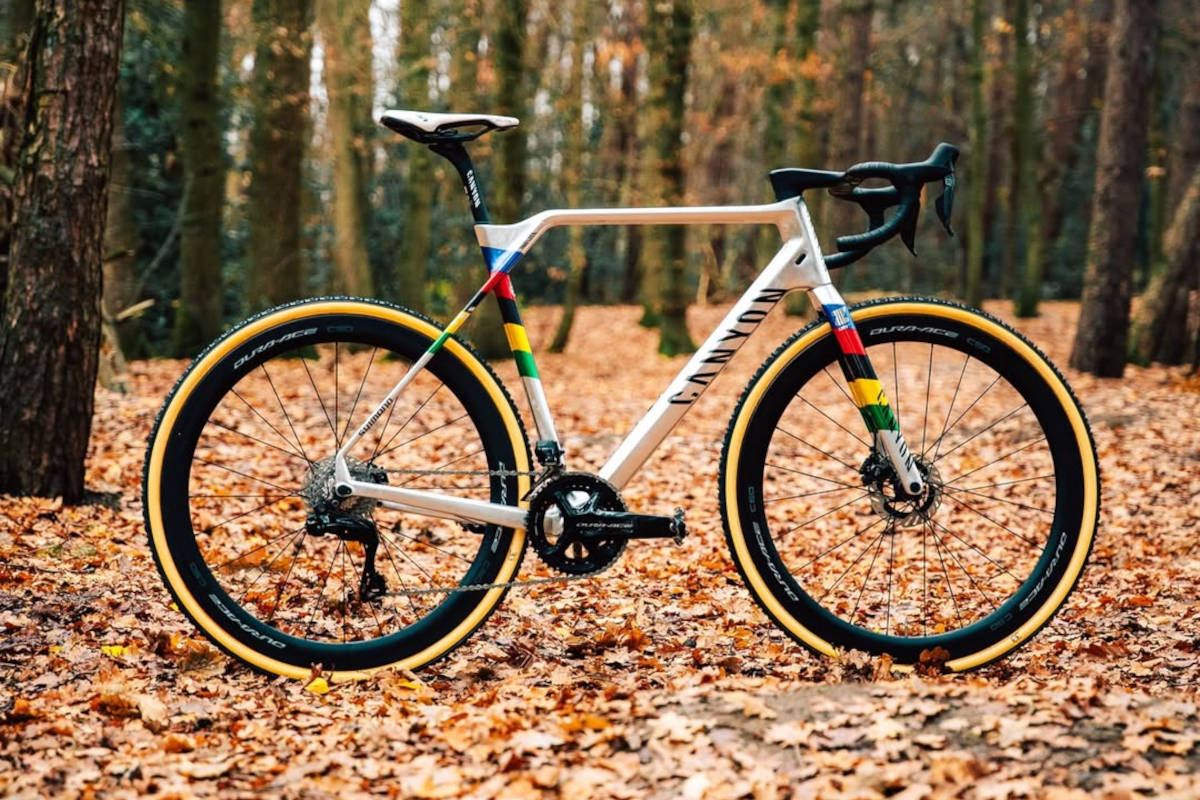 Canyon Inflite CFR de Mathieu van der Poel. Imagen: Canyon Bicycles