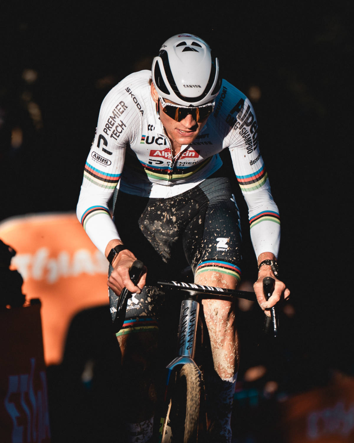 Mathieu van der Poel en la Copa del Mundo de Benidorm. Imagen: UCI