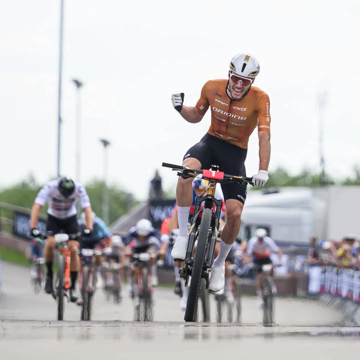 Mathis Azzaro. Imagen: WHOOP UCI Mountain Bike World Series