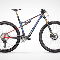 MMR Bikes rinde tributo a Carlos Sainz y Nani Roma con una Kenta SL de edición especial