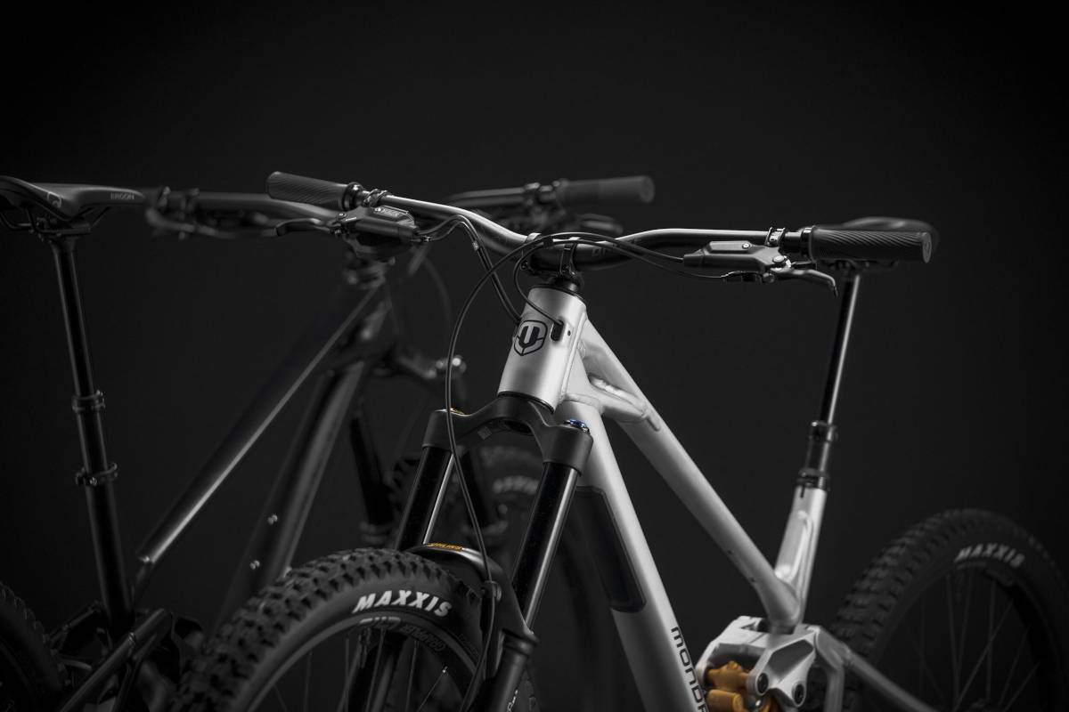 Mondraker Anark XR y R. Imagen: Mondraker