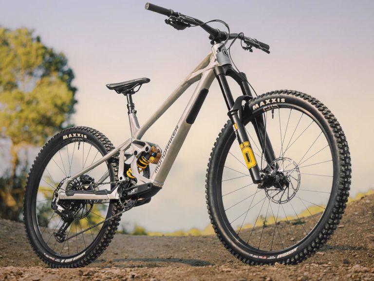 Mondraker entra de lleno en el Bike Park con la nueva Anark, una bici de Freeride con ADN de competición