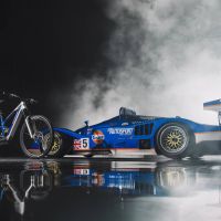 Mondraker eleva el concepto de e-MTB exclusiva con la Crafty Unlimited Gulf Edition