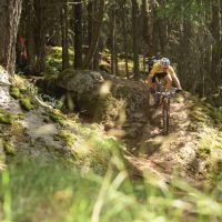 Nino Schurter hace historia en la BC Bike Race y conquista la última edición del mítico formato de siete días