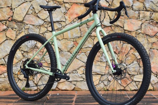 Nordest Kutxo 2: cuadro de acero, ruedas de MTB y espíritu gravel para viajar lejos de verdad