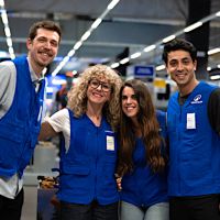 Decathlon busca más de 2.000 empleados para reforzar sus tiendas y centros logísticos este verano