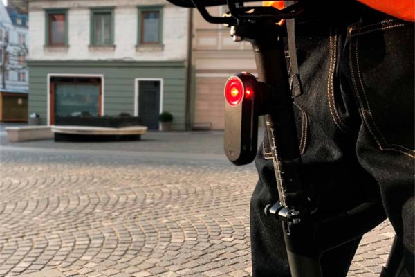 El invento que cambió la seguridad de los ciclistas: así nació el radar para bicicleta