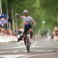 Paula Blasi irrumpe en la Amstel Gold Race y firma la victoria más importante del ciclismo español en 2026