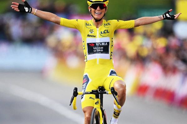 Pauline Ferrand-Prévot renueva con el Visma-Lease a Bike hasta 2028 y fija Los Ángeles como gran meta olímpica