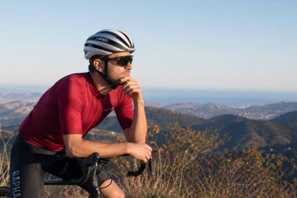 Pedalear para pensar mejor: por qué el ciclismo también entrena tu cerebro