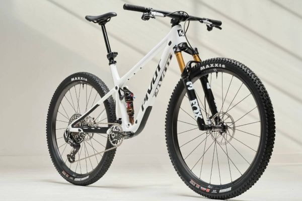Pivot Cycles renueva la Mach 4 SL: más capaz para el Cross Country moderno sin aumentar el peso