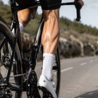 Por qué los gemelos son el músculo olvidado que puede mejorar tu rendimiento sobre la bicicleta