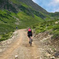 Por qué salir en bici todos los días puede frenar tu rendimiento (y cómo evitarlo)