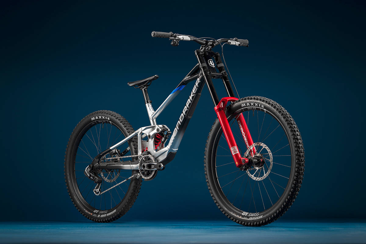 Mondraker Summum del equipo. Imagen: Mondraker Factory Racing DH