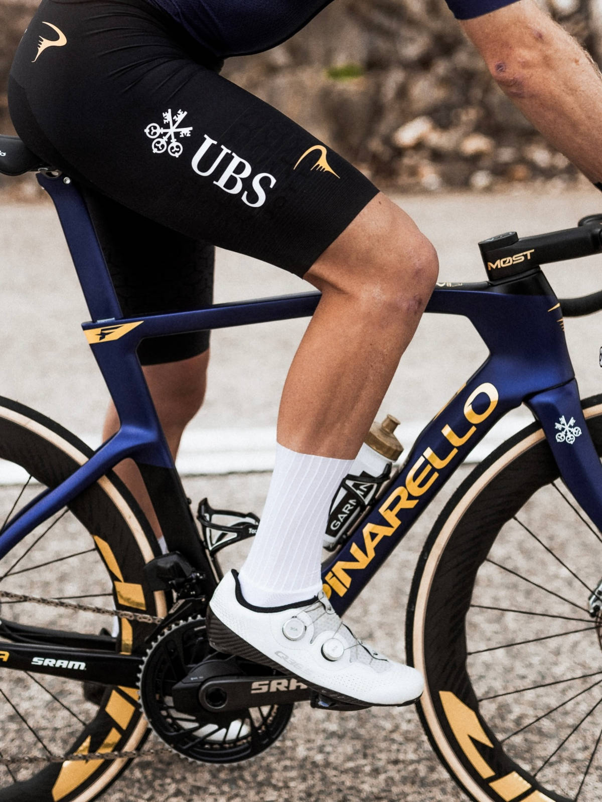 Nuevo nombre e imagen del equipo. Imagen: Pinarello-Q36.5 Pro Cycling Team
