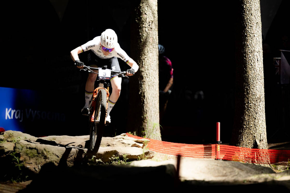 Puck Pieterse. Imagen: WHOOP UCI Mountain Bike World Series