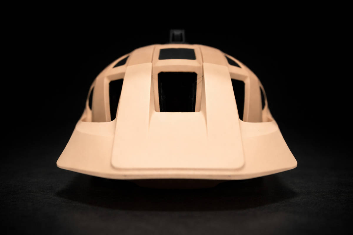 Lazer Impala KinetiCore. Imagen: TodoMountainBike