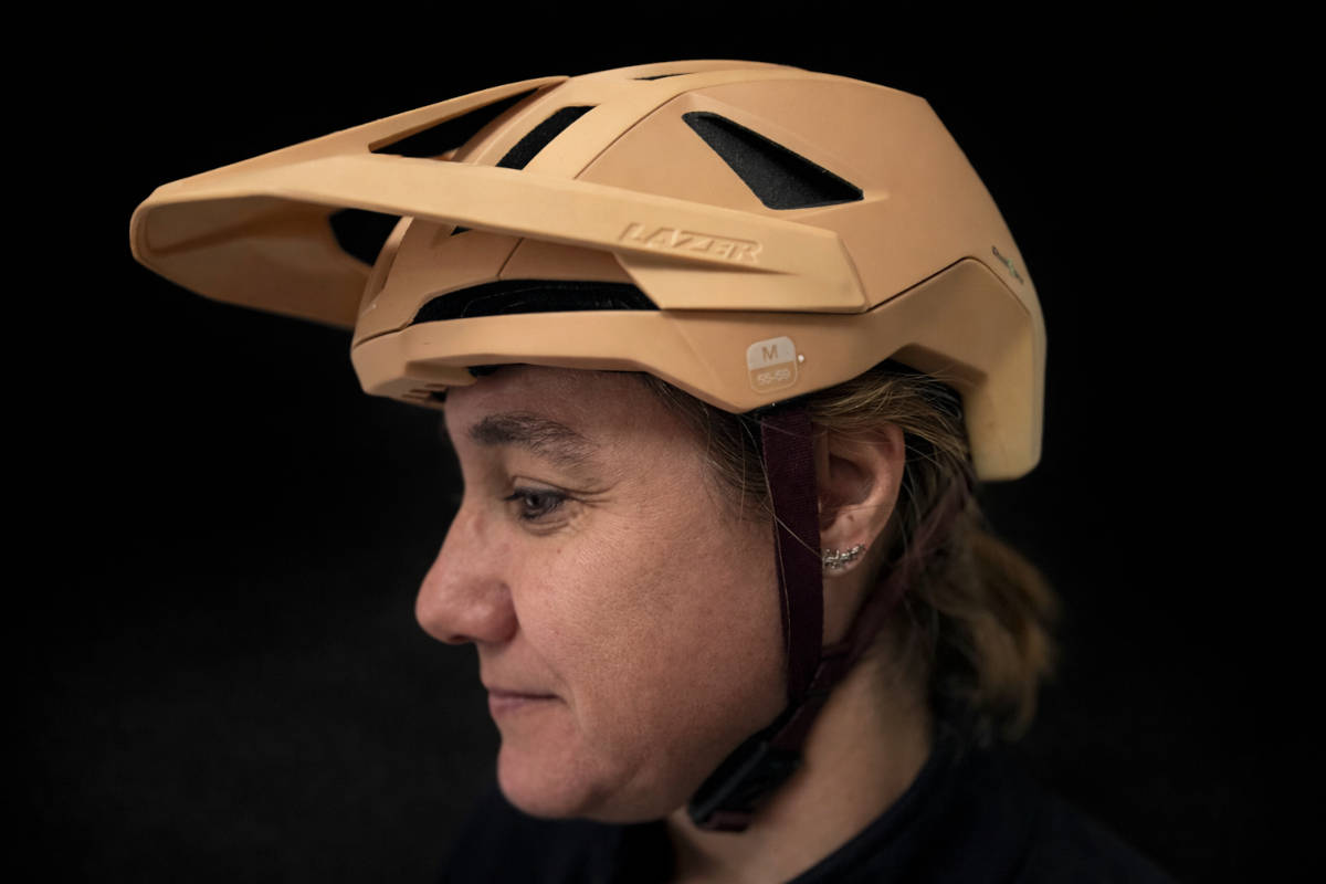 Lazer Impala KinetiCore. Imagen: TodoMountainBike