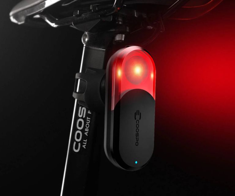 Coospo TR70: así es el radar trasero que quiere llevar la seguridad del ciclista un paso más lejos