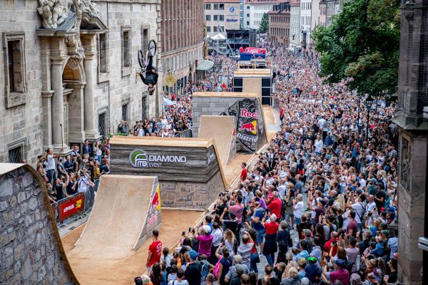 Red Bull District Ride aterriza en Países Bajos y estrenará competición femenina en 2026