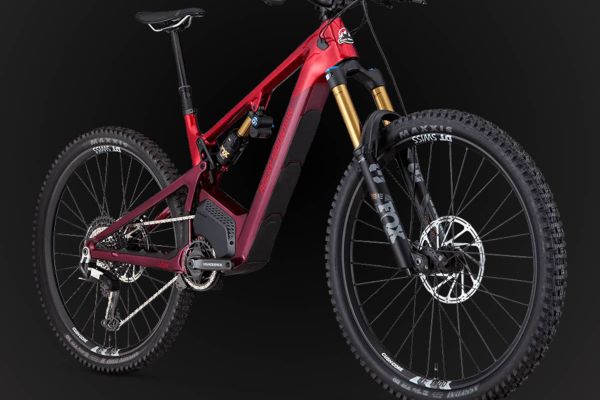 Rocky Mountain renueva la Altitude Powerplay con 1.000 W de potencia y una suspensión completamente nueva