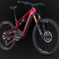 Rocky Mountain renueva la Altitude Powerplay con 1.000 W de potencia y una suspensión completamente nueva