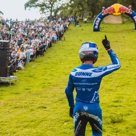 Ronan Dunne frena en seco su arranque en 2026 tras una lesión en plena pretemporada