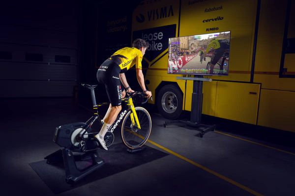 Rouvy se convierte en socio oficial del Giro d'Italia y llevará sus rutas al ciclismo virtual