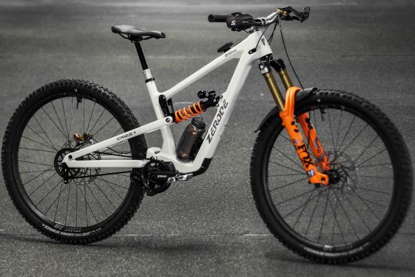 El S1 Racing Team se queda sin bicicletas a dos semanas del inicio de la Copa del Mundo de Enduro