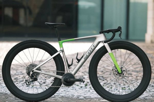 Scott rompe con todo lo escrito con una bicicleta de 32 pulgadas para conquistar la Unbound Gravel