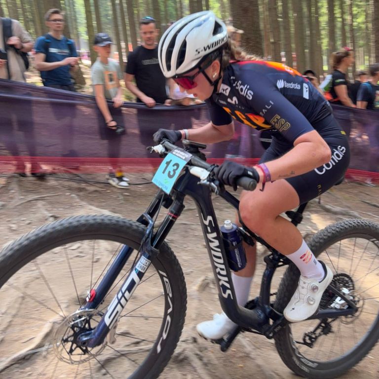 Las júnior españolas ganan experiencia en una exigente UCI Junior Series de Nové Město
