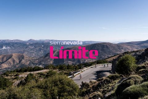 La Sierra Nevada Límite reúne a 800 ciclistas en las carreteras donde entrenan Pogacar, Evenepoel y Van Aert