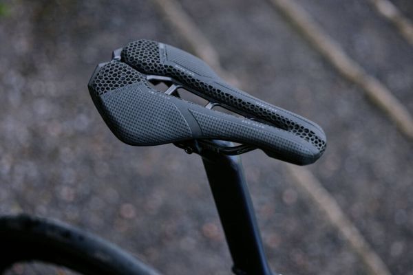 PRO Stealth 3D: el sillín impreso en 3D que redefine la comodidad en ciclismo de alto rendimiento