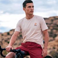 Siroko refuerza su apuesta por el Gravel con una nueva colección de prendas para hombre y mujer