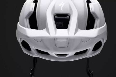 Specialized Ambush 3: el nuevo casco de Trail que quiere resolver el problema que casi ninguno resuelve del todo