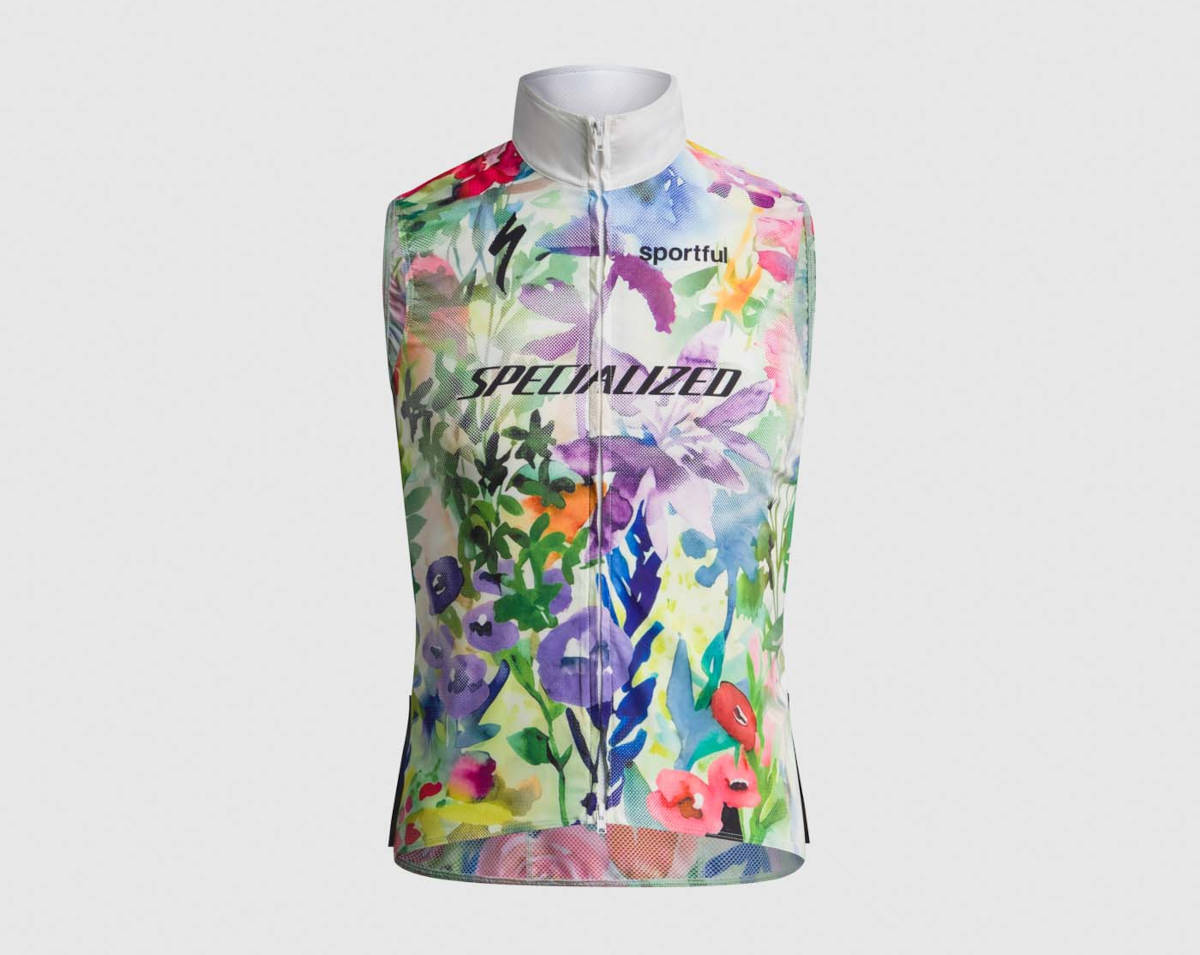 Chaleco Sportful Supergiara OSS Flower 2.0. Imagen: Sportful