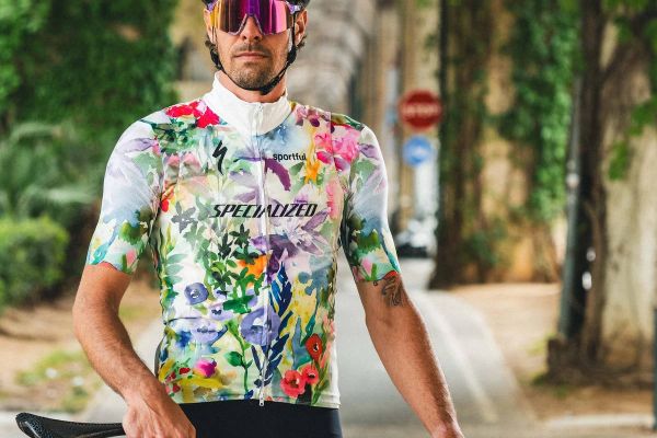 Sportful y Daniel Oss vuelven a la carga con una colección cápsula para Gravel que no pasa desapercibida