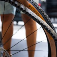 Tannus amplía su gama para Gravel con soluciones antipinchazos pensadas para competir, viajar y rodar sin preocupaciones