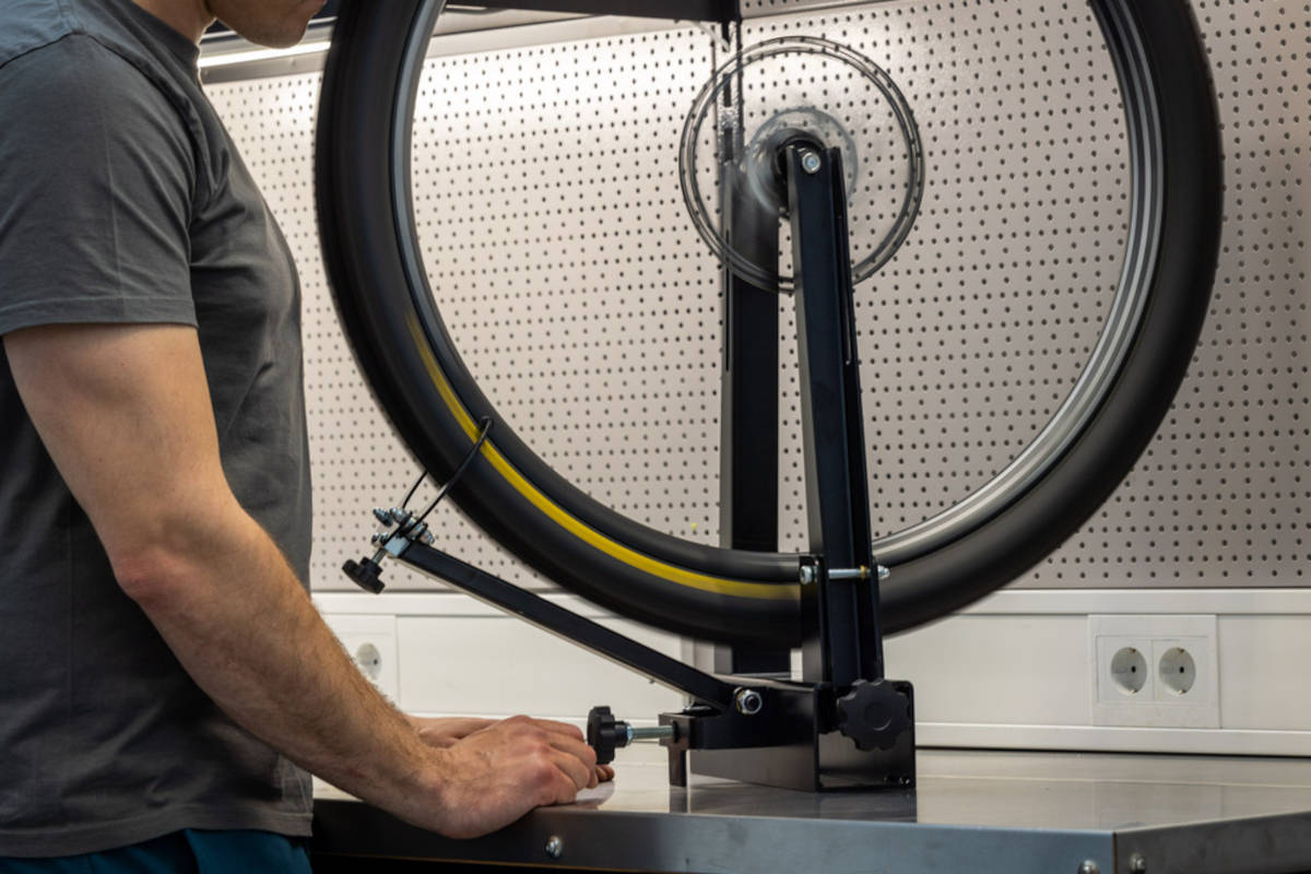 Centrador Pro Truing Stand 2.1. Imagen: Unior Tools