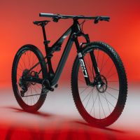 UNNO entra en el XCO de élite con un ambicioso proyecto Factory Racing