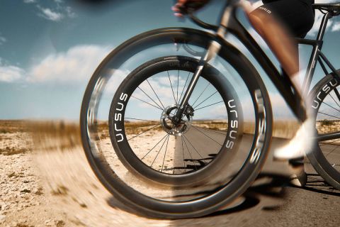 La Ursus Arya G debuta en la París-Roubaix con una nueva visión del rendimiento en ruedas allroad