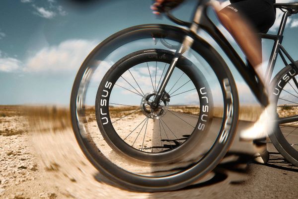 La Ursus Arya G debuta en la París-Roubaix con una nueva visión del rendimiento en ruedas allroad