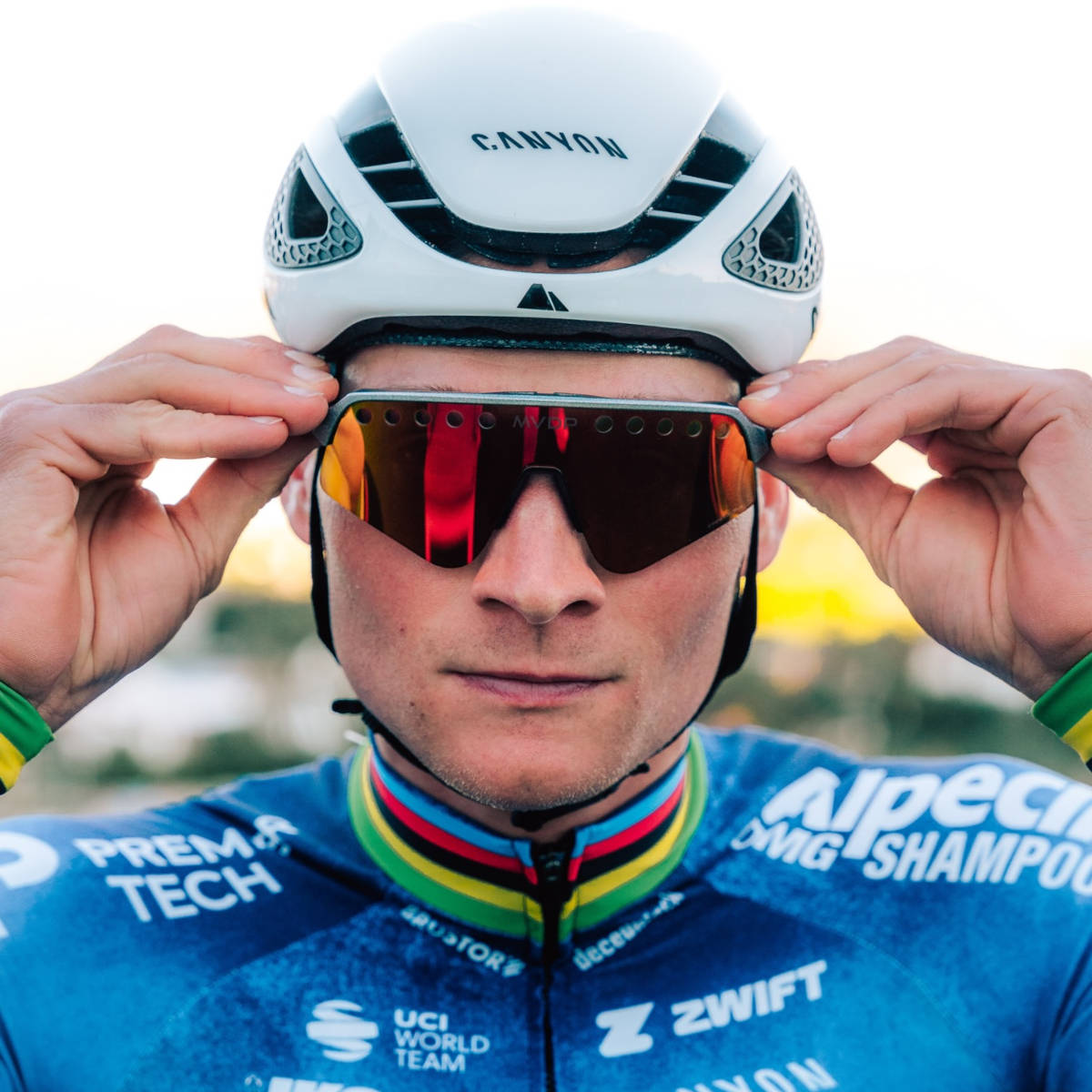 Mathieu van der Poel. Imagen: Oakley