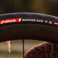 Vittoria Zaffiro EVO: más protección y menos peso para una cubierta de carretera pensada para rodar a diario