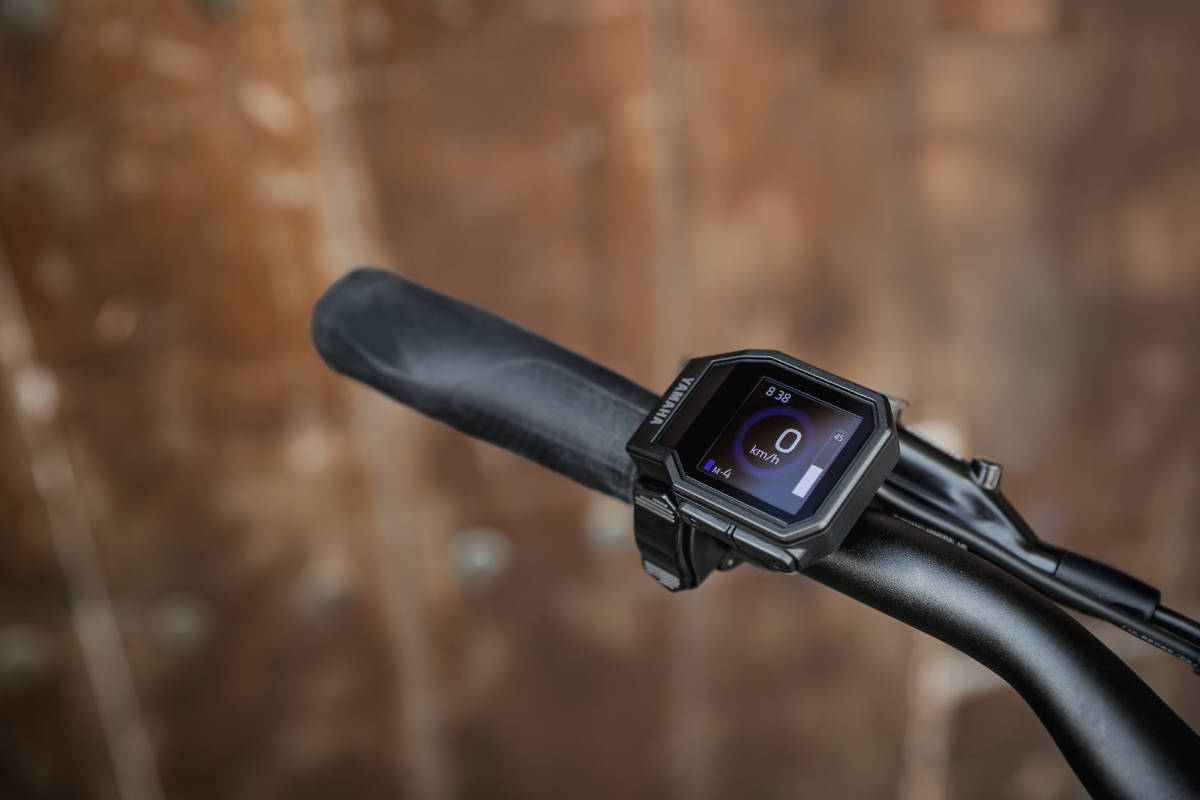 Pantalla TFT lateral. Imagen: Yamaha
