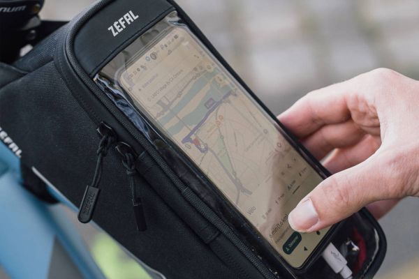 Zéfal lleva el móvil a la bolsa de cuadro con las nuevas Console Pack T1, T2 y T3